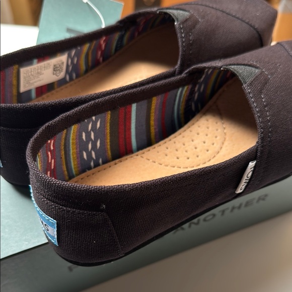 Toms Women's Classic Canvas - Black on Black - New - Picture 4 of 5